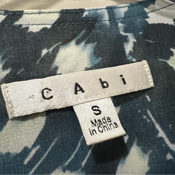 Cabi Small 416 Avery Tunic Sleeveless Button Blouse - Picture 3 of 5